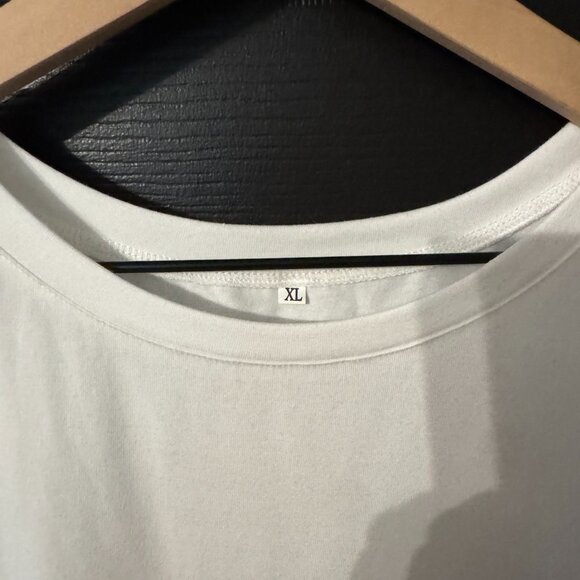 Womens Simple White Short sleeve Tee Extra Large - Picture 2 of 4